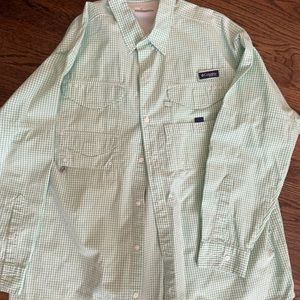 Columbia Button up